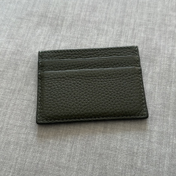 Burberry card holder in military green. - Picture 3 of 4